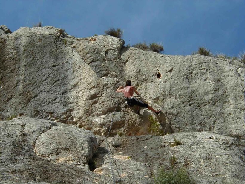 falaise-seynes-grimpeur.jpg -