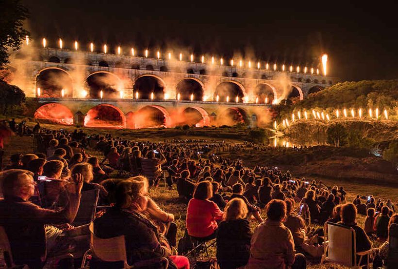 feux-romains-groupe-f-pont-du-gard.jpg -