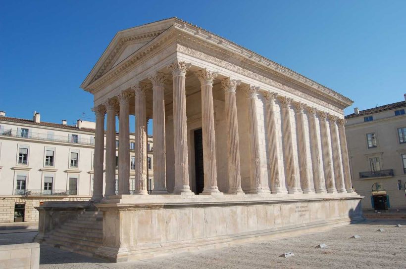 nimes-maison-carree.jpg -