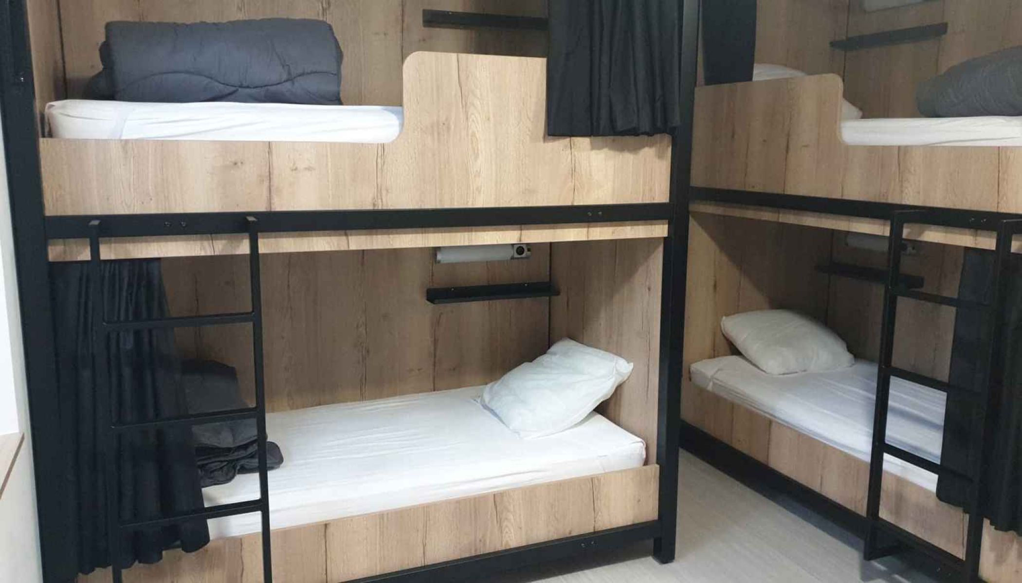 chambre-ceze-lit-cabine-2-.jpg -