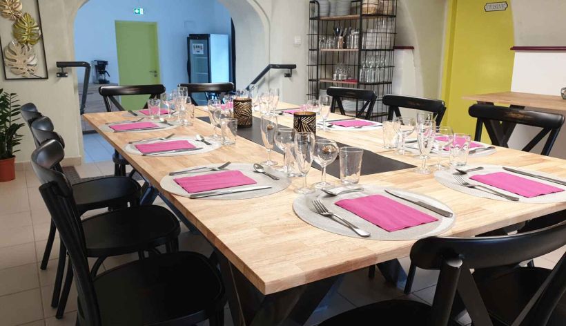 salle-a-manger-en-groupe.jpg -