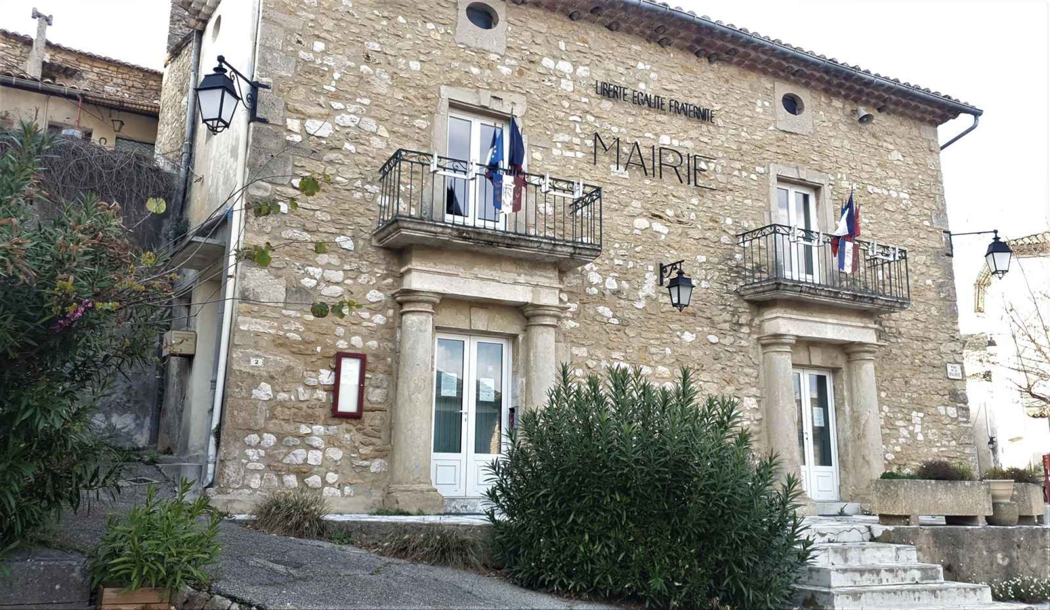 mairie.jpg -
